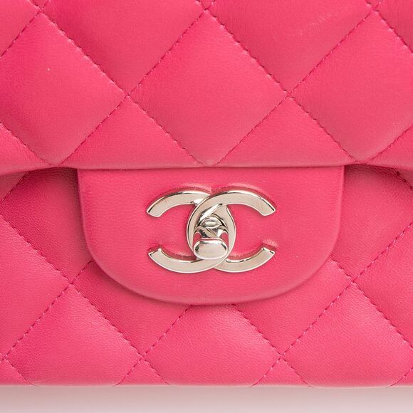 Chanel Lambskin Classic Jumbo Double Flap Bag - Picture 9 of 16